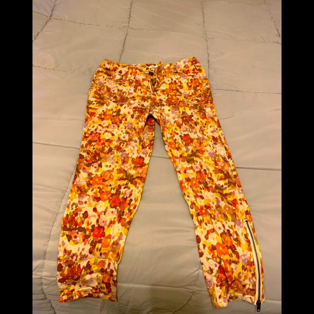 Cold water Creek Cropped Floral Pants